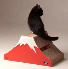 Triangle cat scratching board