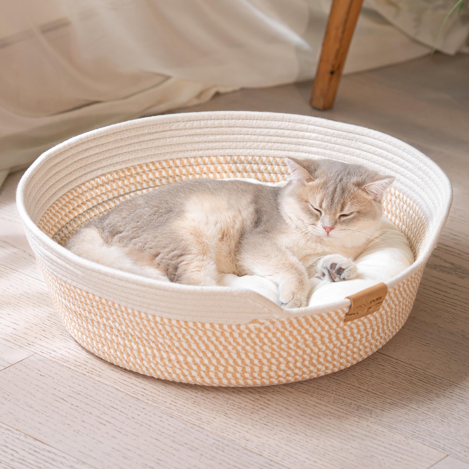Pet cat bed basket with cushion