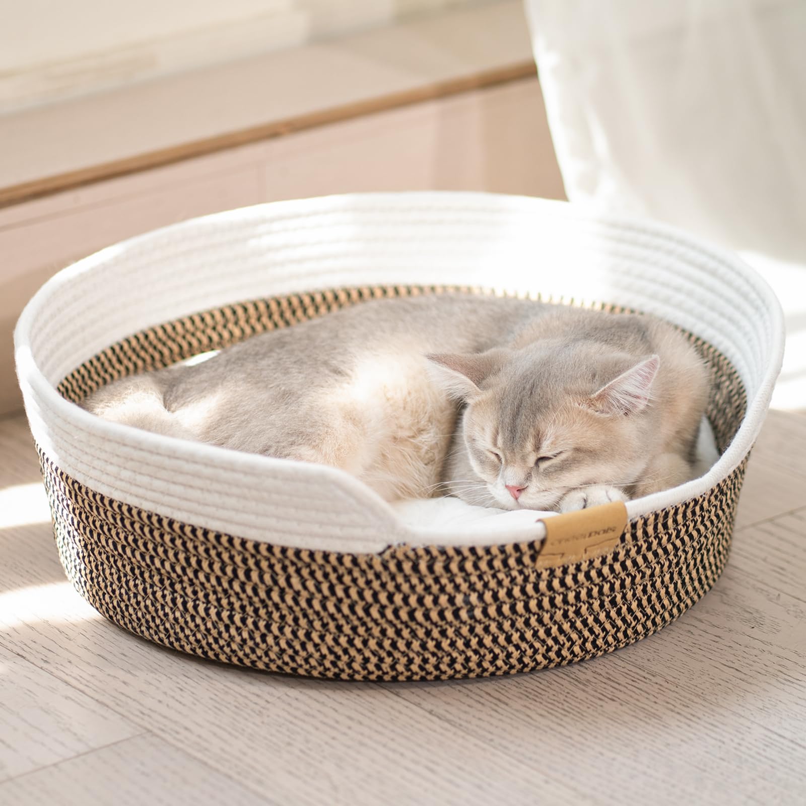 Pet cat bed basket with cushion